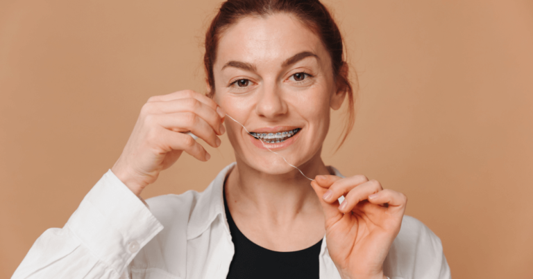 Lee más sobre el artículo ¿Tienes Brackets y Trabajas en Oficina? Este Kit Puede Salvar tu Día